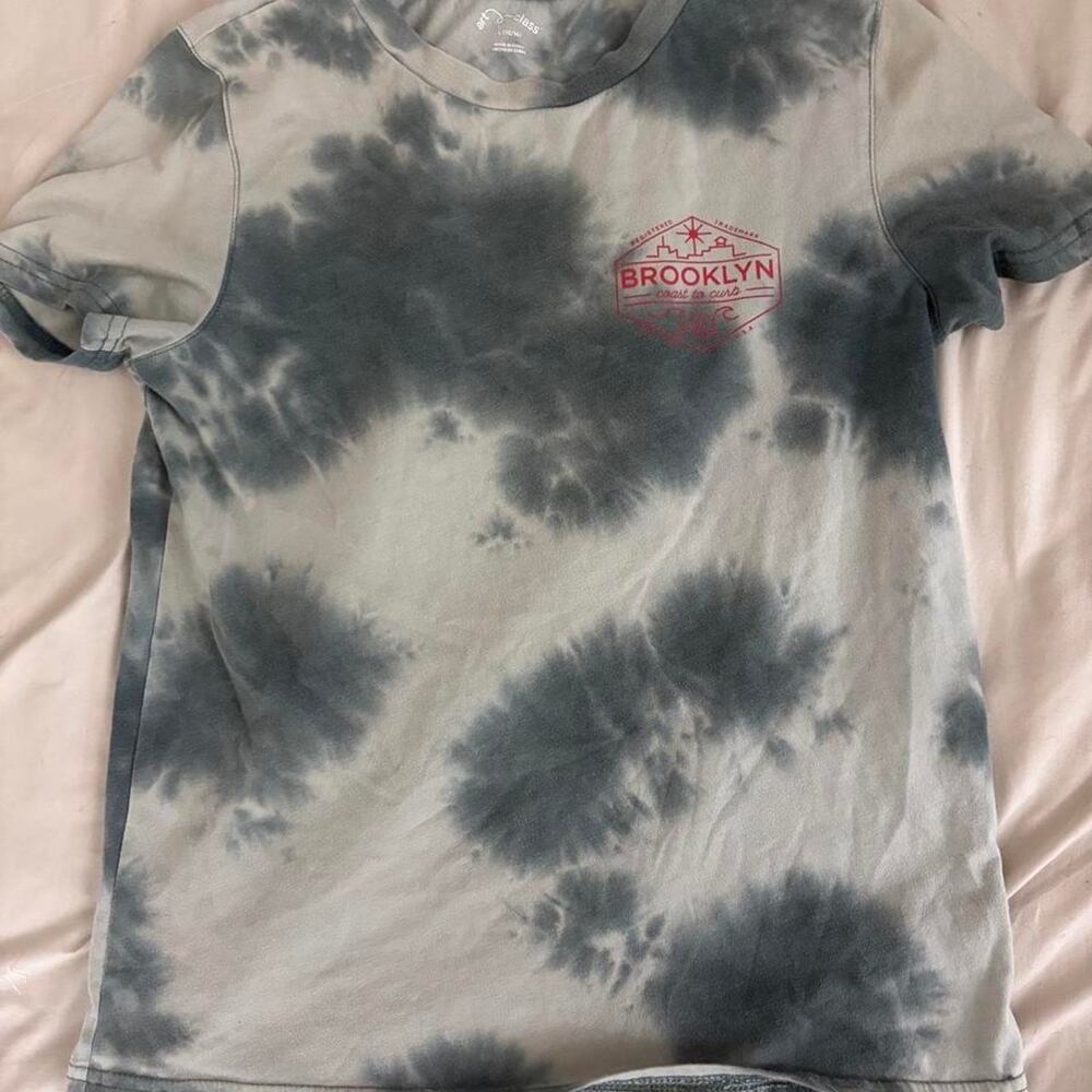 Gray tie dye art class brooklyn